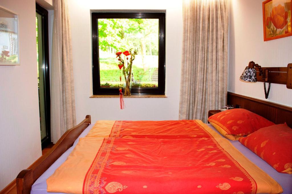 Ferienwohnung Hubertusblick Gerolstein Oda fotoğraf